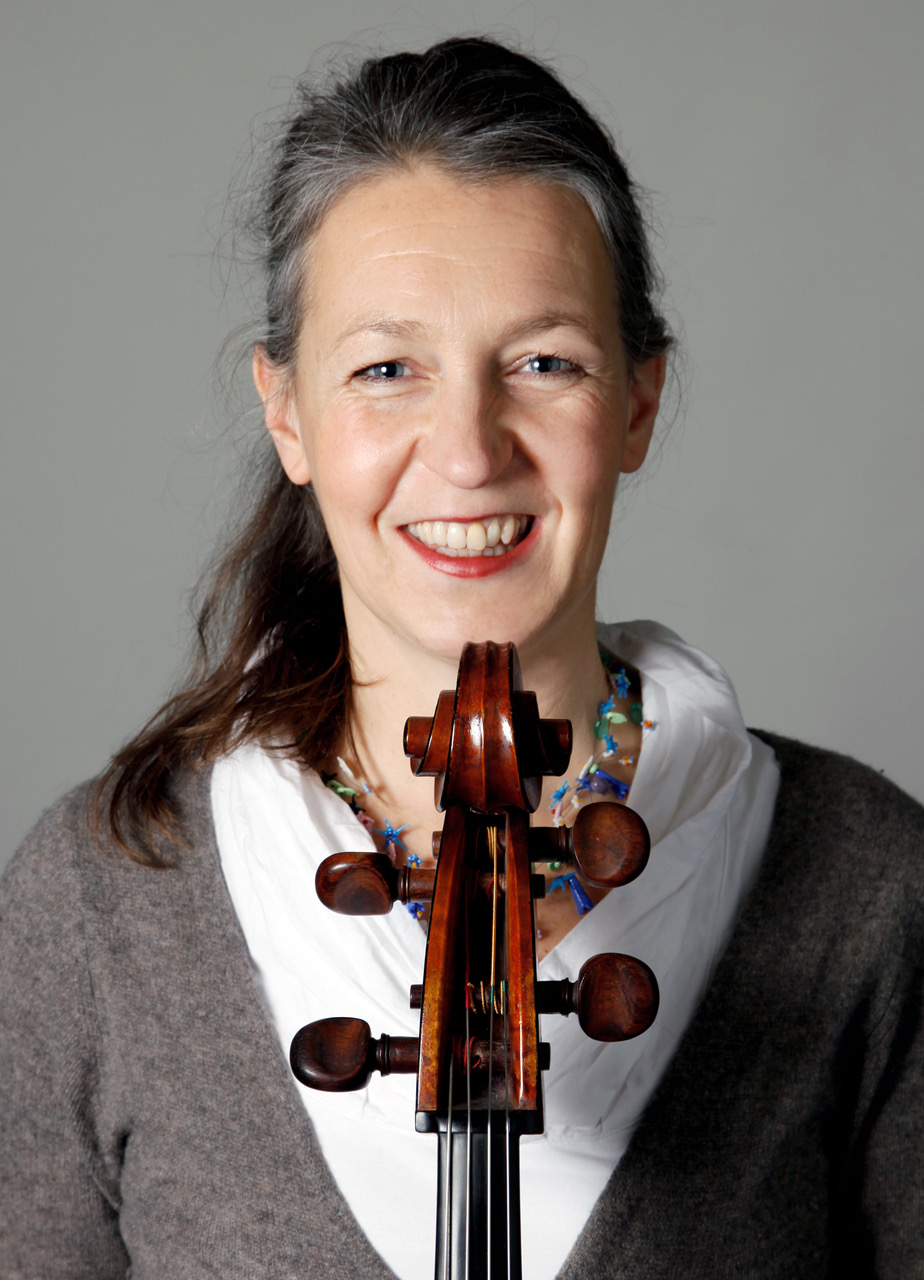 Helga Löhrer, Violoncello